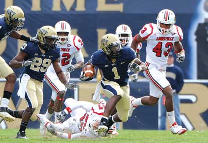The Pitt Panthers won their Oct. 30 Homecoming game against the Louisville Cardinals, leaving the Panthers unbeaten in the Big East.