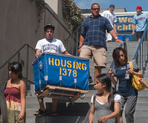 A scene from Arrival Survival during Pitt's 2009 Orientation Week.