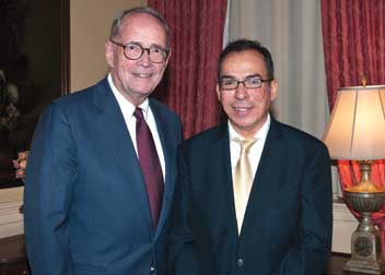 Alfredo Corchado (right), Mexico bureau chief for the Dallas Morning News, was the featured speaker for the University of Pittsburgh American Experience Distinguished Lecture Series of the Dick Thornburgh Forum for Law and Public Policy and the University Honors College on March 16 in the Twentieth Century Club. The lecture, “Midnight in Mexico: Descent Into Darkness,” gave Corchado’s personal account of Mexico’s accelerating violence and a search for hope from both sides of the border amid the bloodiest period since the 1910 Mexican revolution. Discussion moderators included Pitt alumnus and trustee Dick Thornburgh (LAW ’57), former governor of the Commonwealth of Pennsylvania, attorney general of the United States, and U.N. Undersecretary General, who is now counsel to the international law firm K&L Gates in its Washington, D.C., office.