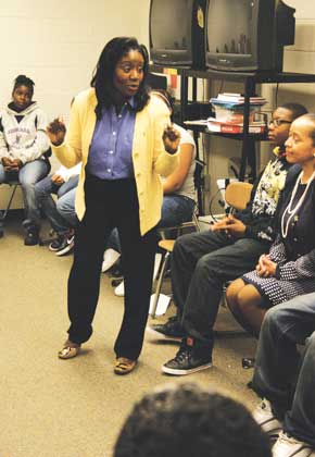 Linda Wharton Boyd talks with students at the Barack Obama International Studies Academy in East Liberty on Oct. 29, 2010. The event, which took place during the AAAC’s Sankofa Homecoming Weekend 2010, was part of AAAC’s annual Apple Seed program, where alumni mentor young students.