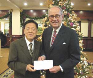 kang-photo-#2 Young-Woo Kang and Dick Thornburgh