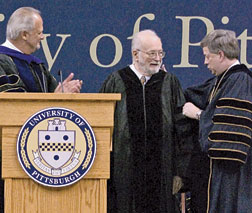 2003 Nobel Laureate in Medicine recipient Paul Lauterbur with Chancellor Nordenberg